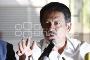 CARLOS NAVARRETE