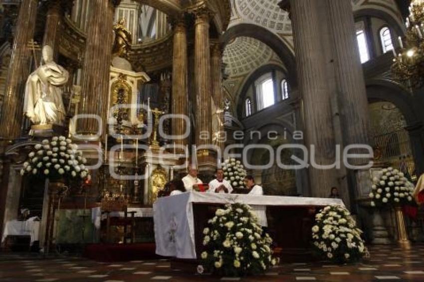 MISA ARZOBISPO CATEDRAL