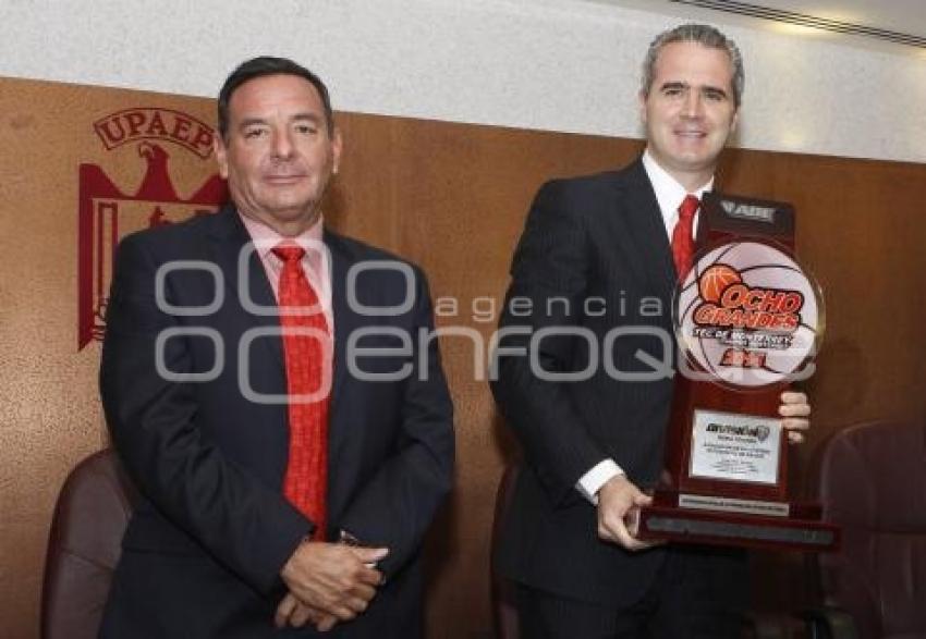 ENTREGA DE TROFEOS CAMPEONATO DE BASQUETBOL UPAEP