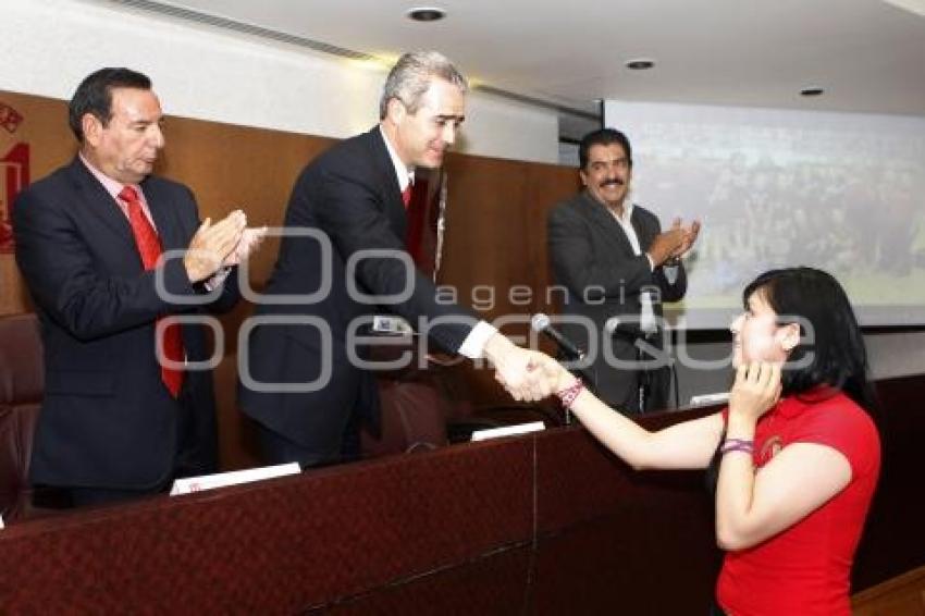 ENTREGA DE TROFEOS CAMPEONATO DE BASQUETBOL UPAEP