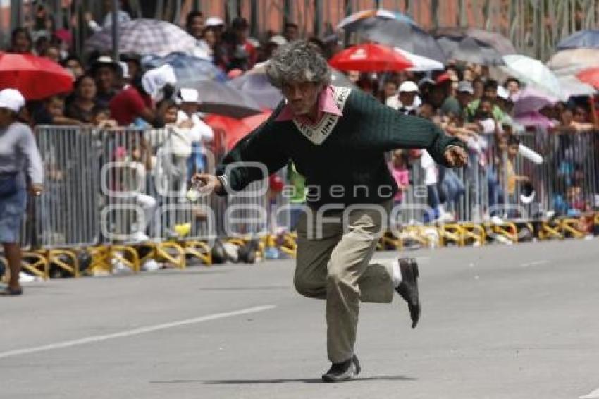 DESFILE 5 DE MAYO