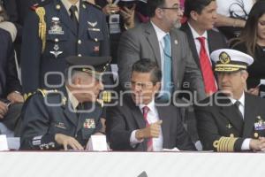DESFILE 5 DE MAYO