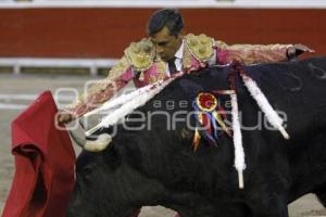 MATADOR EULALIO LÓPEZ “EL ZOTOLUCO” . FERIA DE PUEBLA