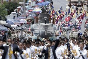 DESFILE 5 DE MAYO