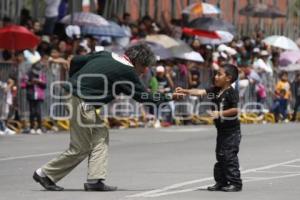 DESFILE 5 DE MAYO