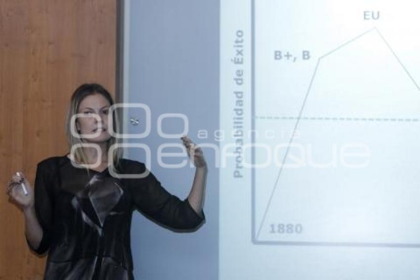 MUJER EMPRENDEDORA . PONENCIA ANA VICTORIA GARCÍA