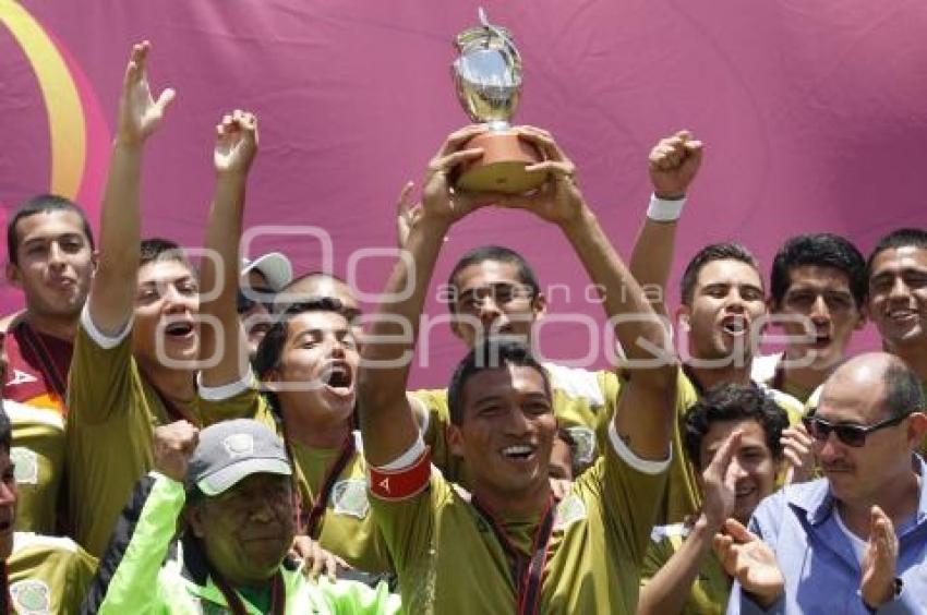 UNIVERSIADA NACIONAL . PREMIACIÓN FÚTBOL