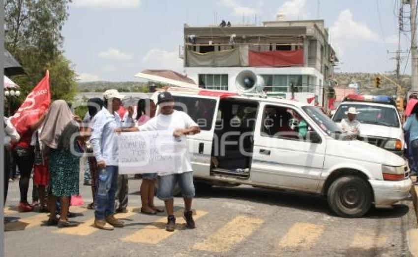 MANIFESTACIÓN . ACATLÁN DE OSORIO