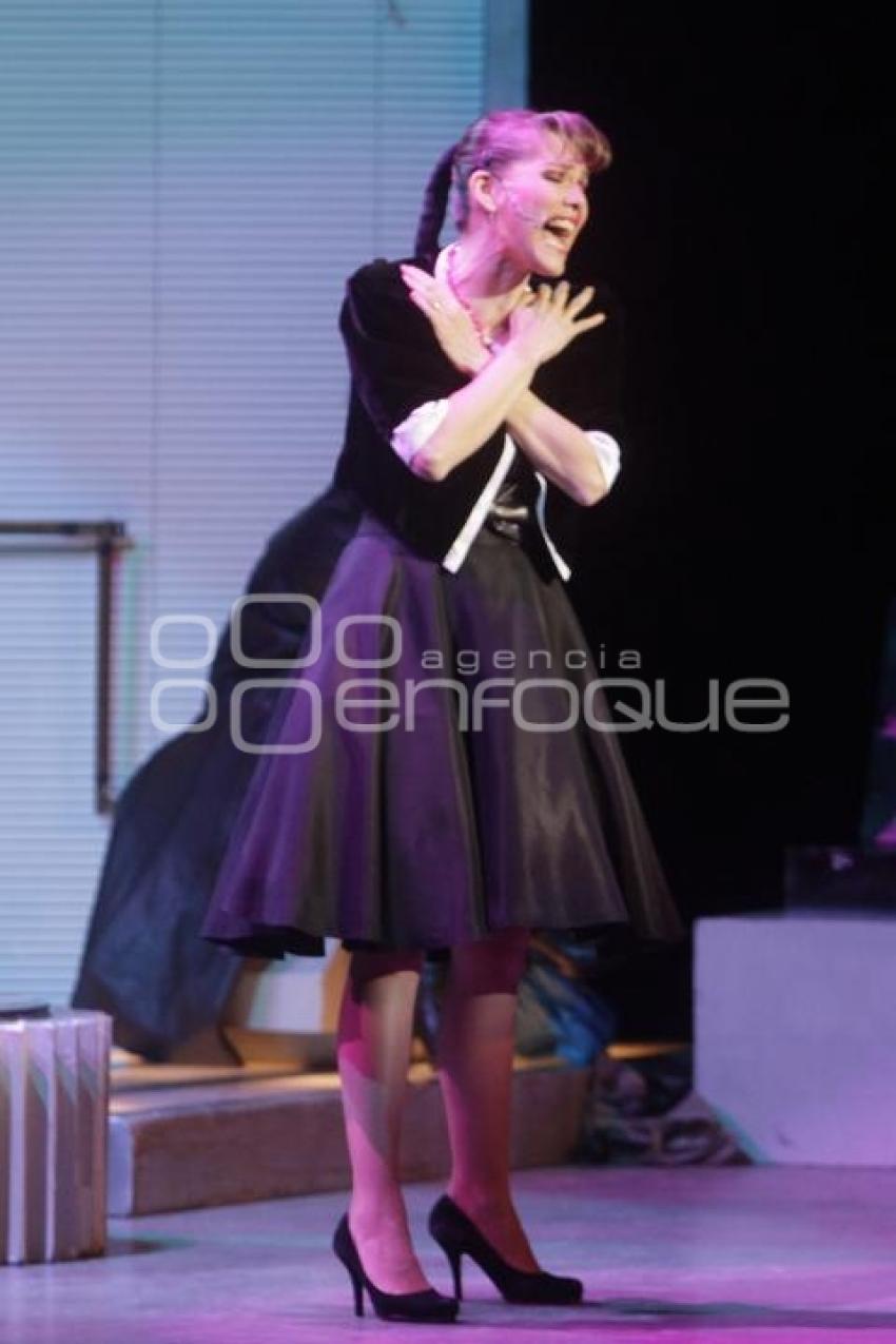 MENTIRAS EL MUSICAL