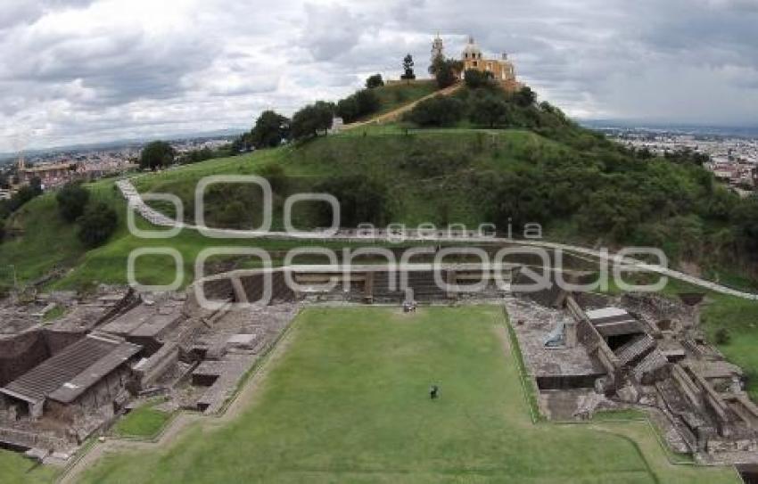 TURISMO . PIRÁMIDE DE CHOLULA