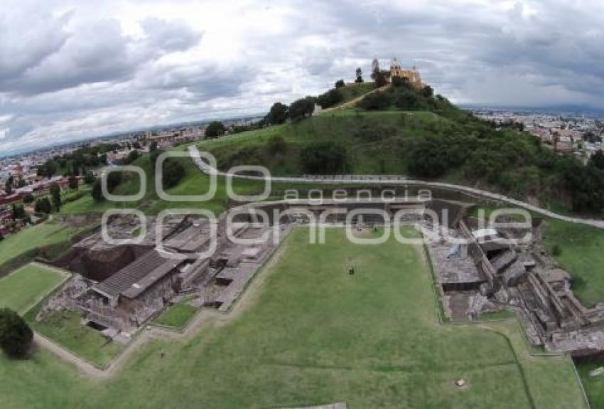 TURISMO . PIRÁMIDE DE CHOLULA