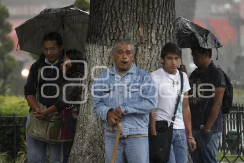 LLUVIA . DEPRESIÓN TROPICAL BORIS