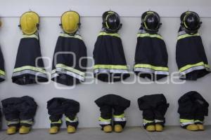 ESTACIÓN DE POLICÍA Y BOMBEROS