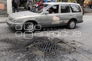 PAVIMENTACIÓN EN MAL ESTADO