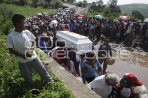 FUNERALES . FAMILIA AZUMIATLA