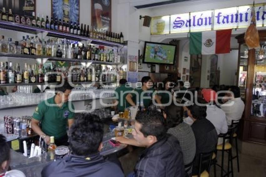 AFICIONADOS MUNDIAL DE FÚTBOL