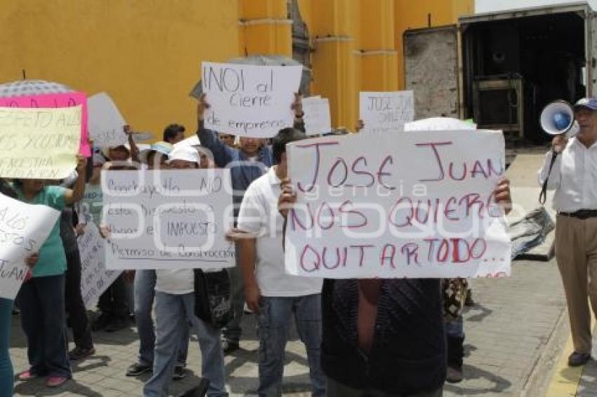 MANIFESTACIÓN . CHOLULA