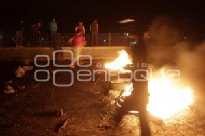 CIERRE AUTOPISTA . MANIFESTACIÓN