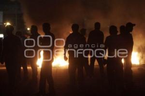 CIERRE AUTOPISTA . MANIFESTACIÓN