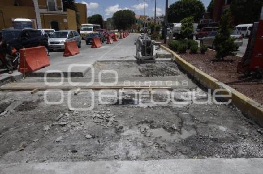 REPARAN CALLE DE CONCRETO