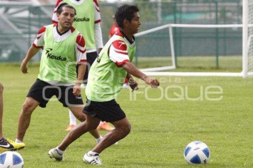 FÚTBOL . ENTRENAMIENTO LOBOS BUAP