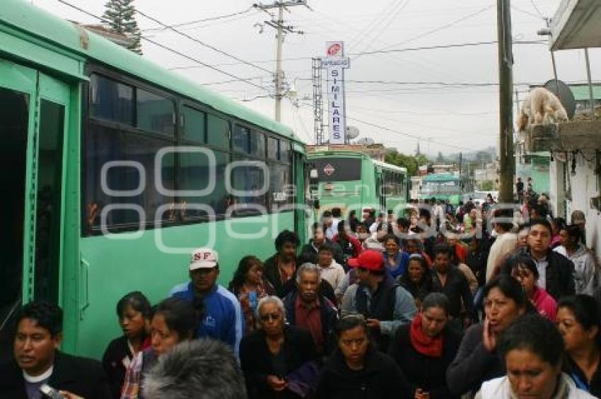 MANIFIESTAN CONTRA TRANSPORTE SANTA RITA