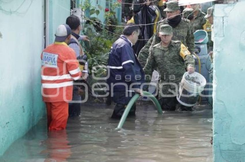 INUNDACIÓN . PUENTE NEGRO