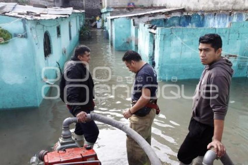 INUNDACIÓN . PUENTE NEGRO