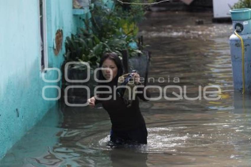 INUNDACIÓN . PUENTE NEGRO