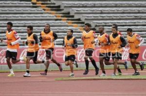 ENTRENAMIENTO LOBOS BUAP