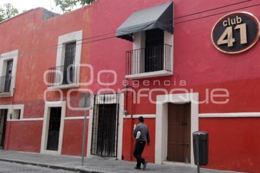 BARES SOBREPASAN NÚMERO DE ESCUELAS