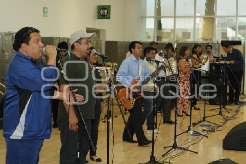 CONCIERTO . ÁNGELES AZULES