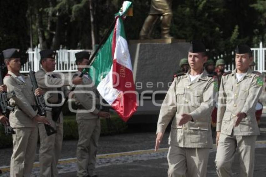 TOMA DE PROTESTA DE BANDERA