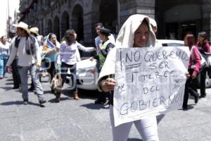 MANIFESTACIÓN CANOA