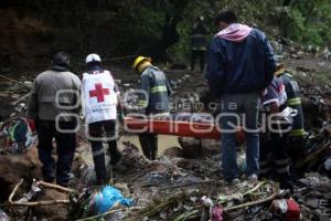 ENCUENTRAN CUERPO EN BARRANCA