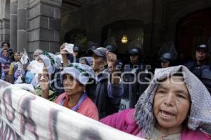 MANIFESTACIÓN CANOA