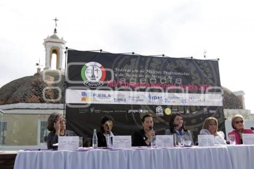 FEDERACIÓN DE MUJERES PERIODISTAS