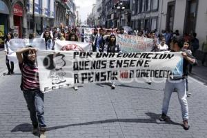 MANIFESTACIÓN FEET