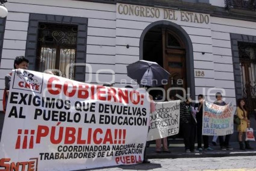 MANIFESTACIÓN FEET