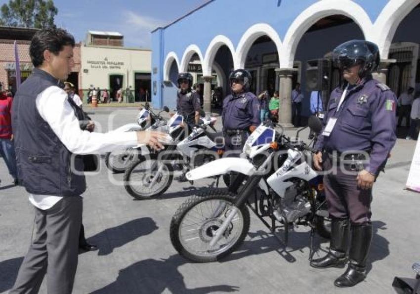 CHOLULA . MOTOCICLETAS PARA POLICÍAS