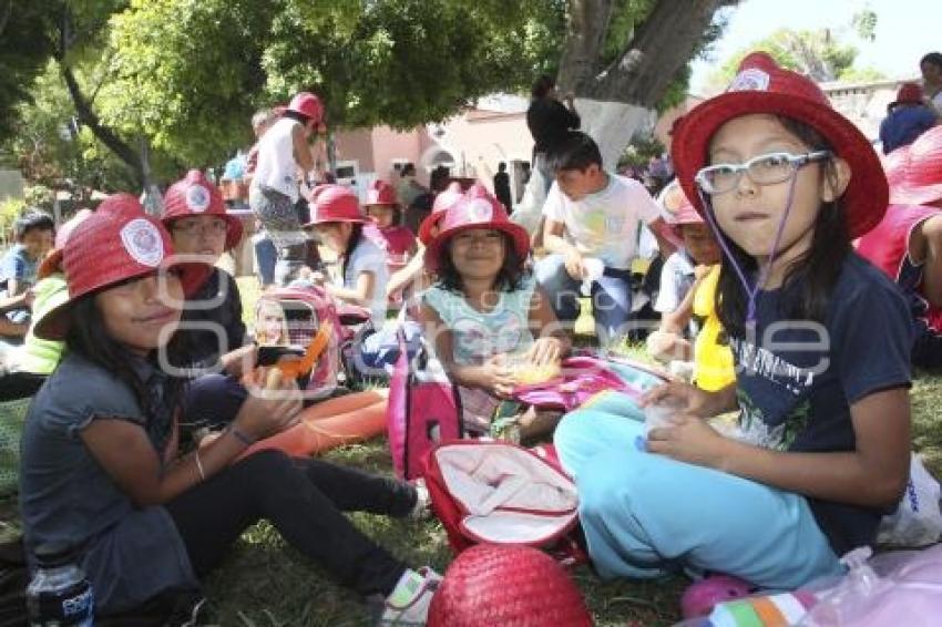 TEHUACÁN . BOMBERO JUNIOR