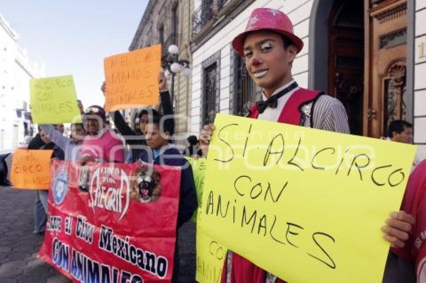 MANIFESTACIÓN CIRQUEROS . CONGRESO