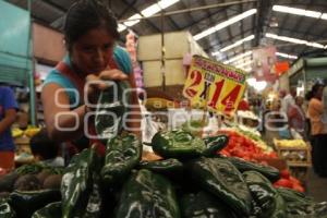 INGREDIENTES CHILES EN NOGADA