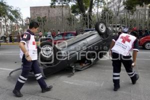 VOLCADURA BULEVAR 5 DE MAYO