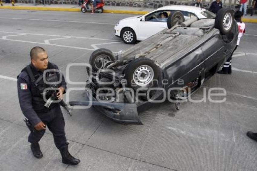 VOLCADURA BULEVAR 5 DE MAYO