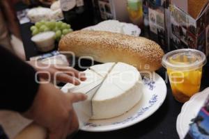 FERIA DEL QUESO . TURISMO