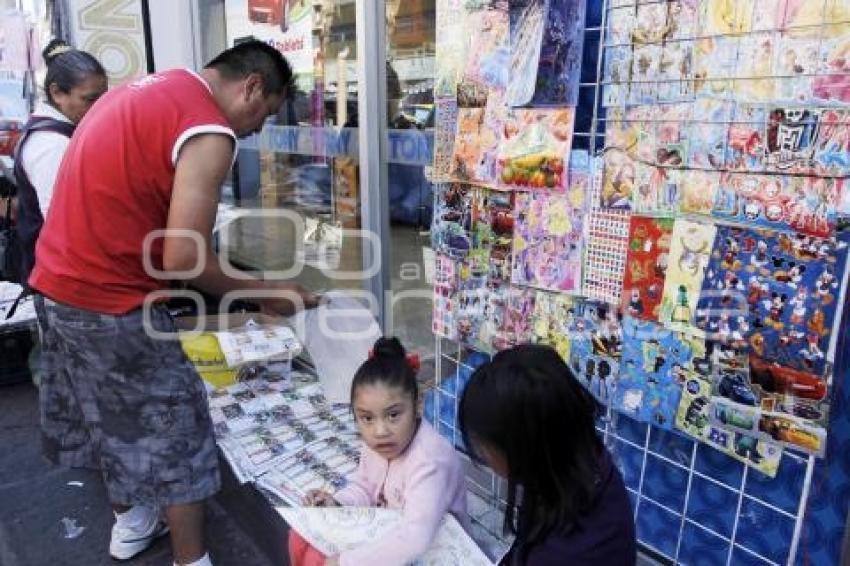 AMBULANTES . ARTÍCULOS DE PAPELERÍA