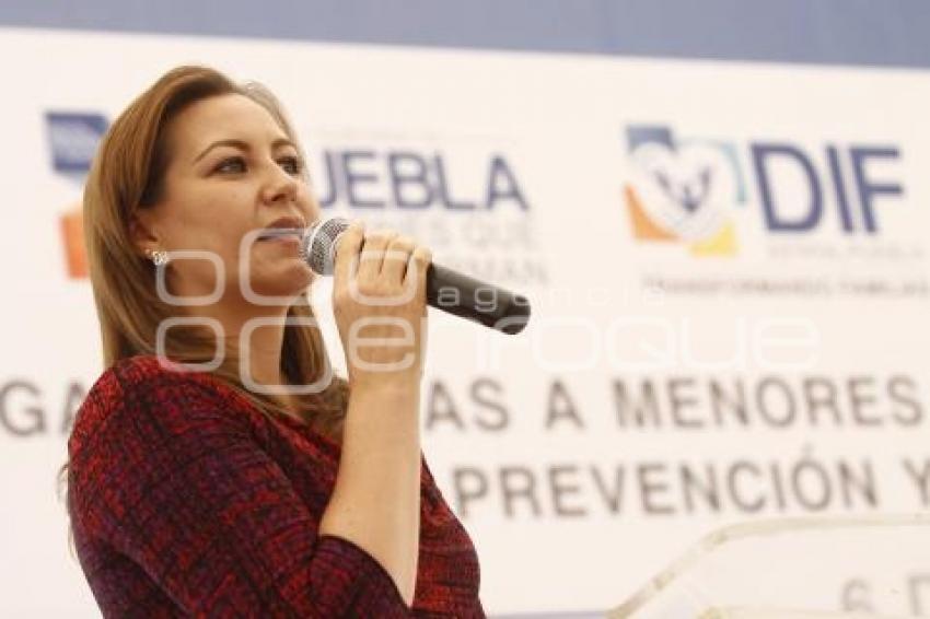 ENTREGA DE BECAS MENORES TRABAJADORES