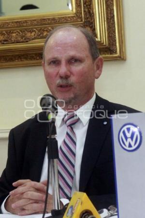 VOLKSWAGEN . THOMAS KARIG