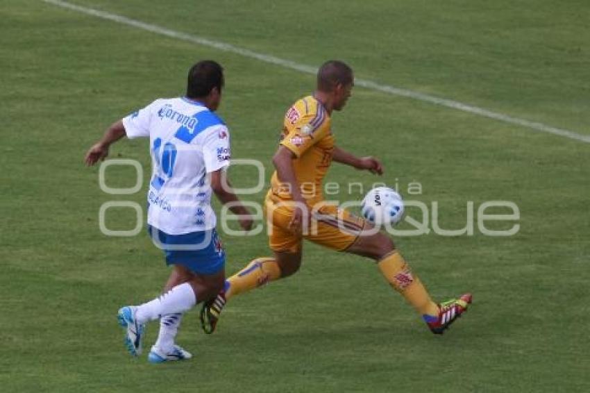 FUTBOL . PUEBLA FC VS TIGRES